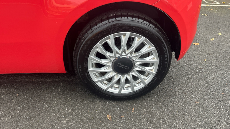 Fiat 500 1.2 Lounge 3dr Petrol Hatchback